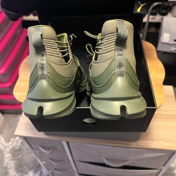 EUC Fenty by Rihanna Trainer Hi - Made by Puma - Picture 5 of 9